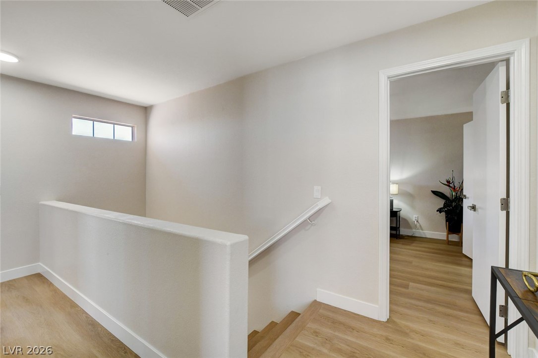 Photo 25 of 58, 3923 Starfield Lane