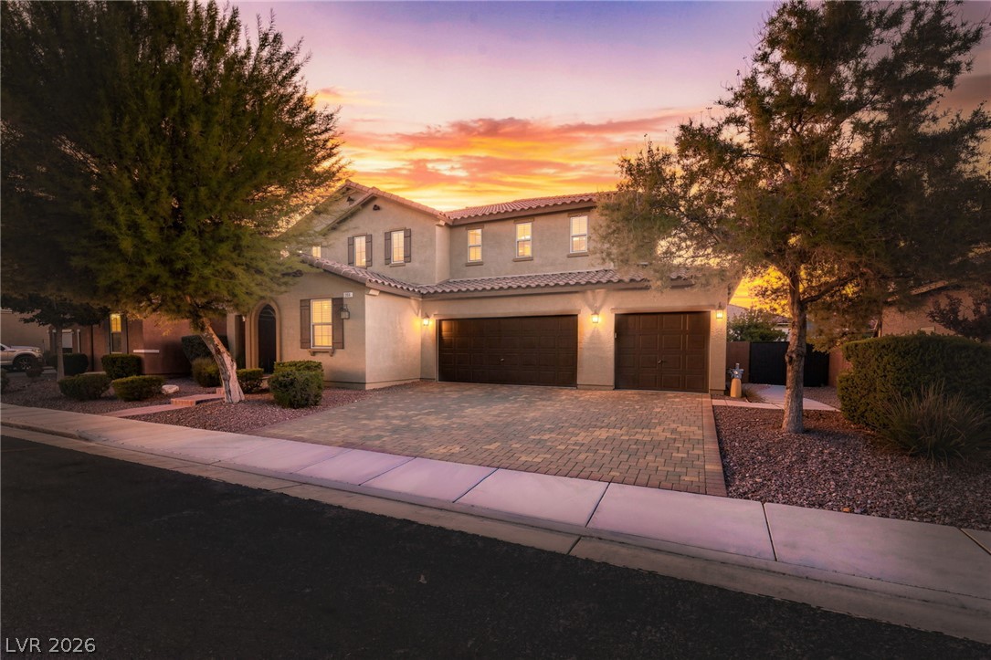 350 Azar Swan Avenue, Las Vegas 89183
