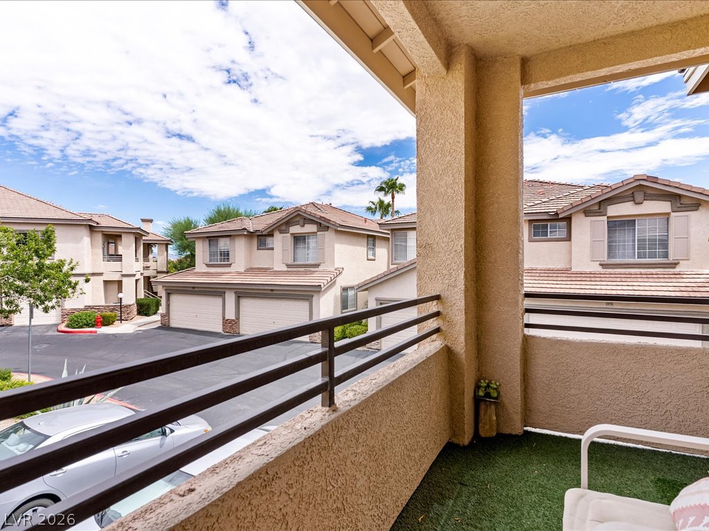 Photo 19 of 43, 9901 Trailwood Drive #2083