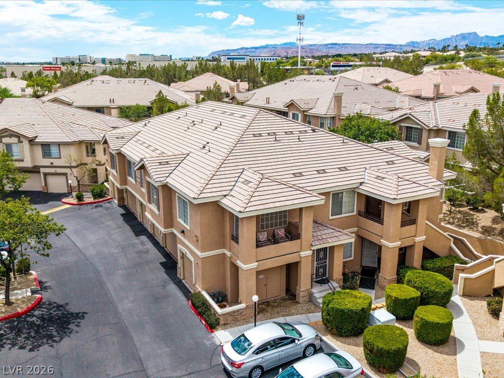 Photo 33 of 43, 9901 Trailwood Drive #2083