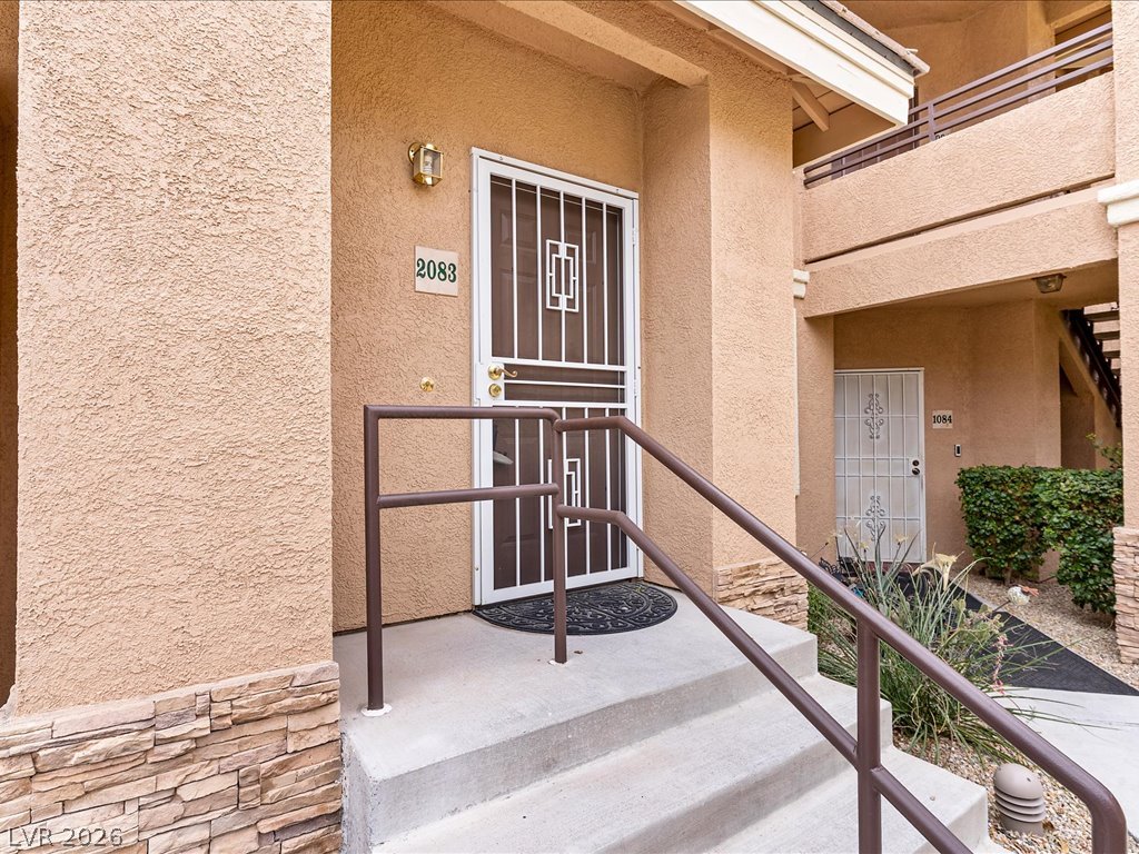 Photo 4 of 9901 Trailwood Drive #2083