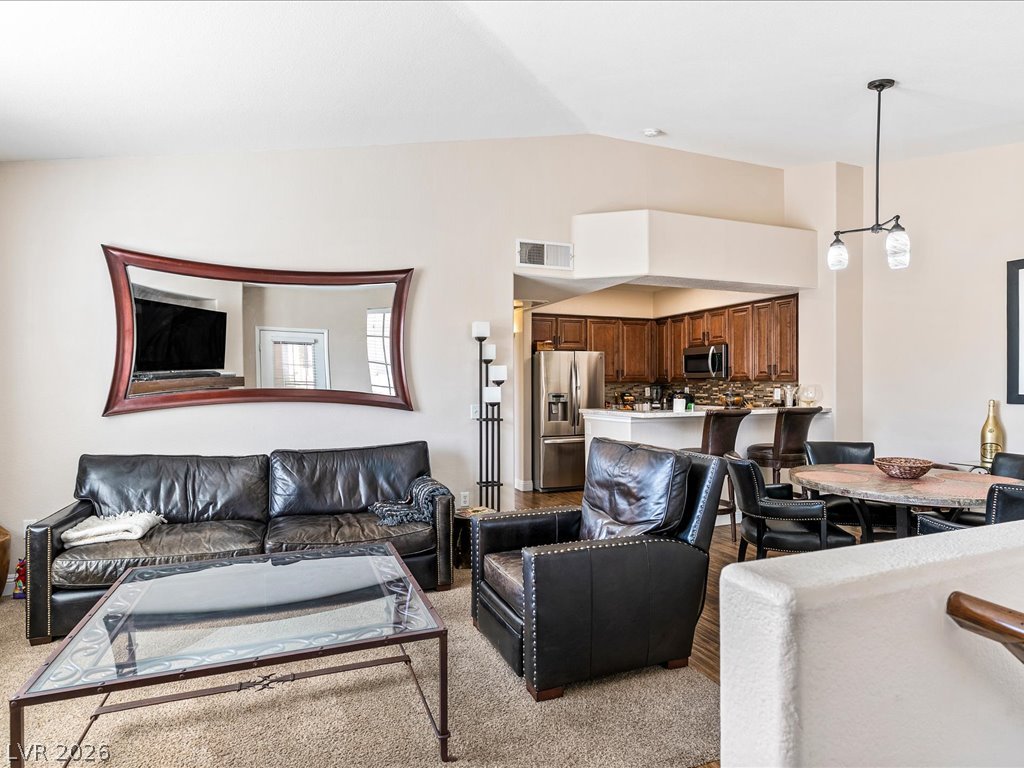 Photo 9 of 43, 9901 Trailwood Drive #2083
