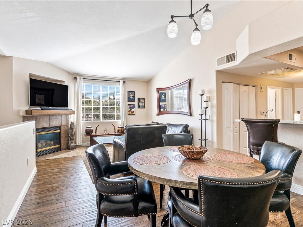 Photo 13 of 43, 9901 Trailwood Drive #2083