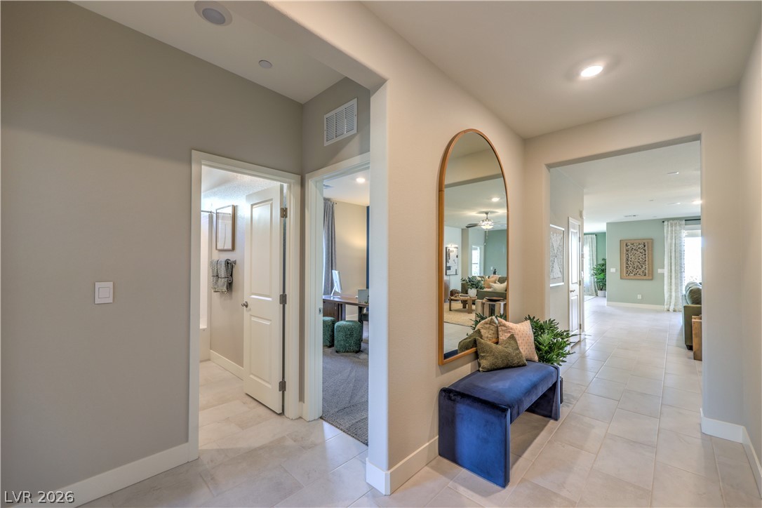 Photo 3 of 1032 Gentle Swan Street
