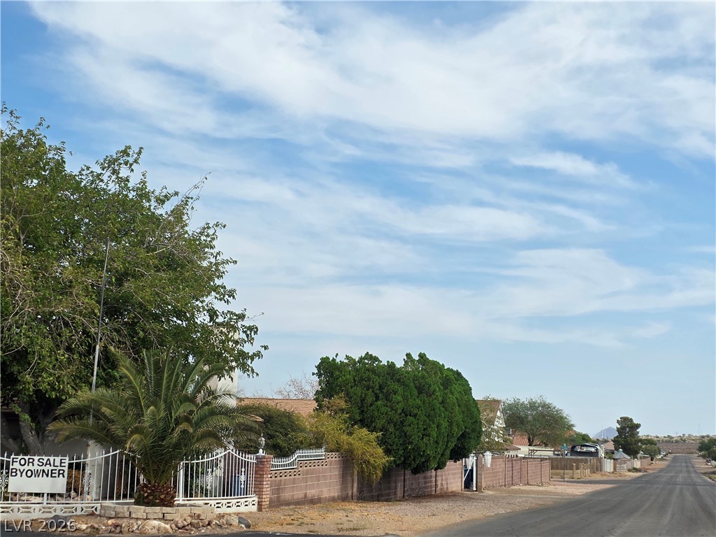 Photo 3 of 1590 Palomino Drive