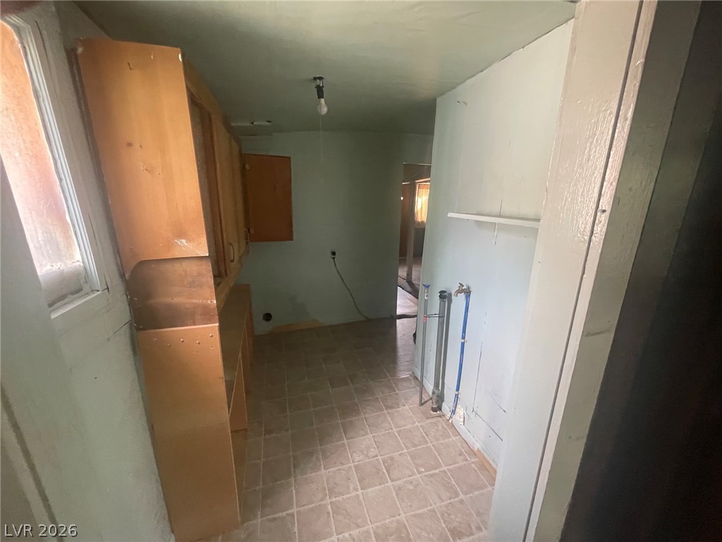 Photo 18 of 27, 604 Murry Street