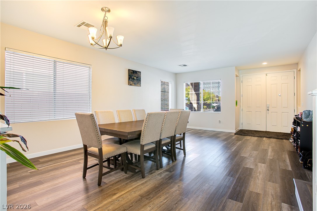 Photo 7 of 39, 5520 Oatfield Street