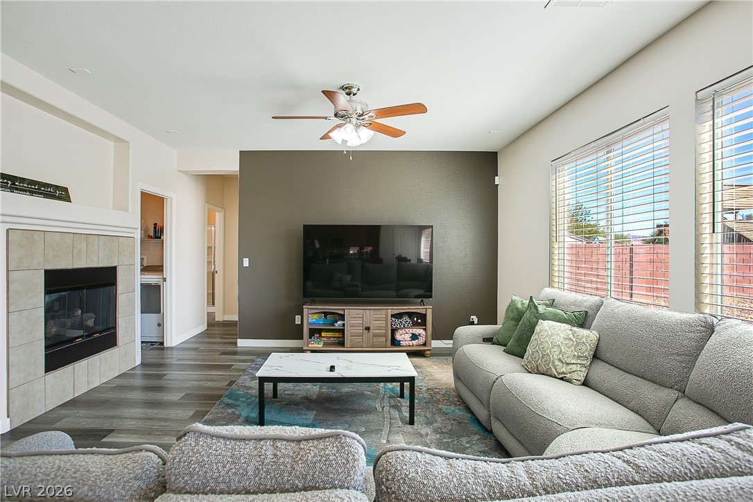 Photo 15 of 39, 5520 Oatfield Street