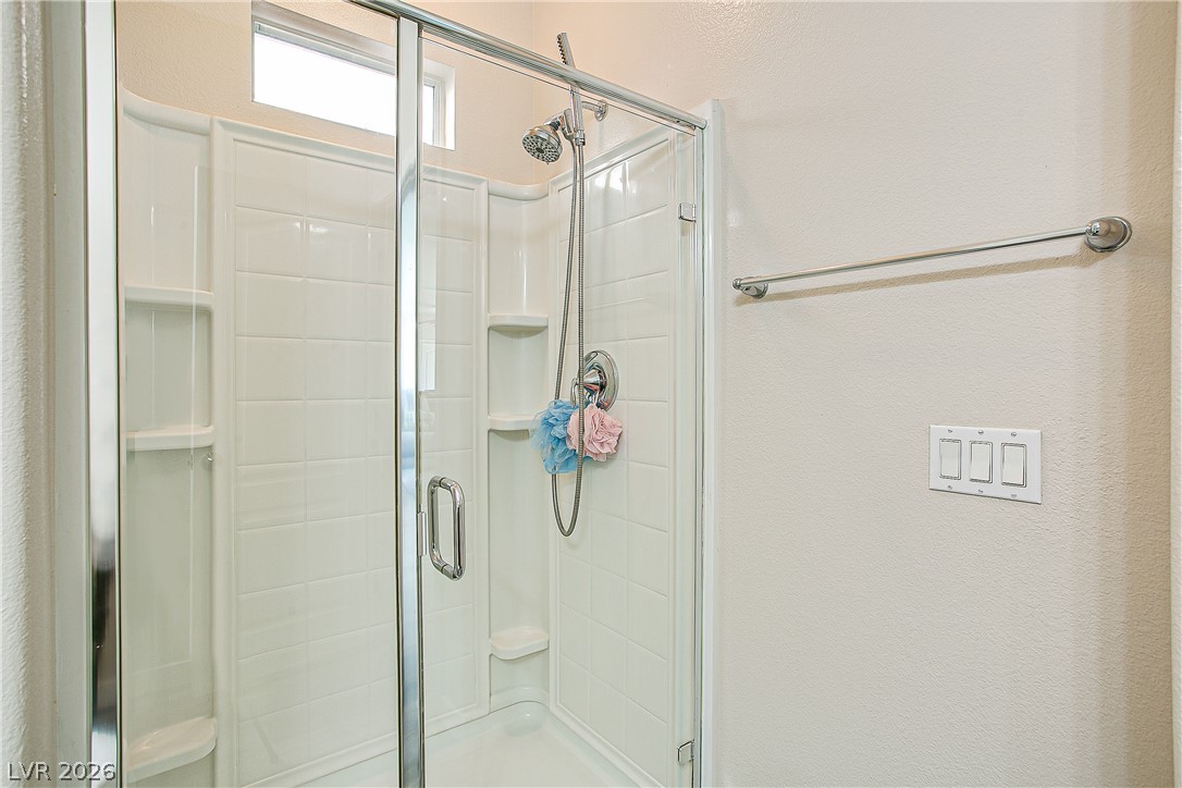 Photo 22 of 39, 5520 Oatfield Street