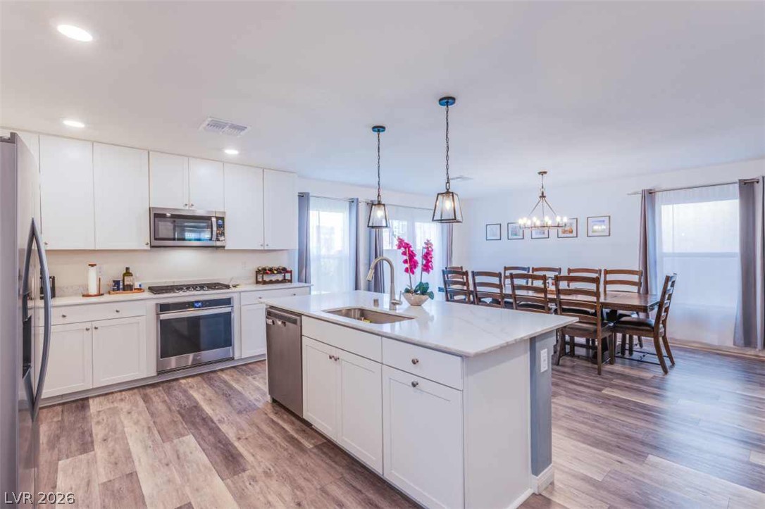Photo 13 of 34, 7712 Lush Oasis Avenue