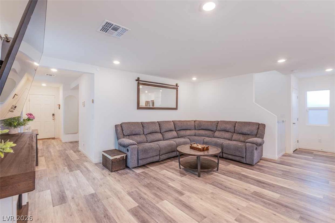 Photo 27 of 34, 7712 Lush Oasis Avenue