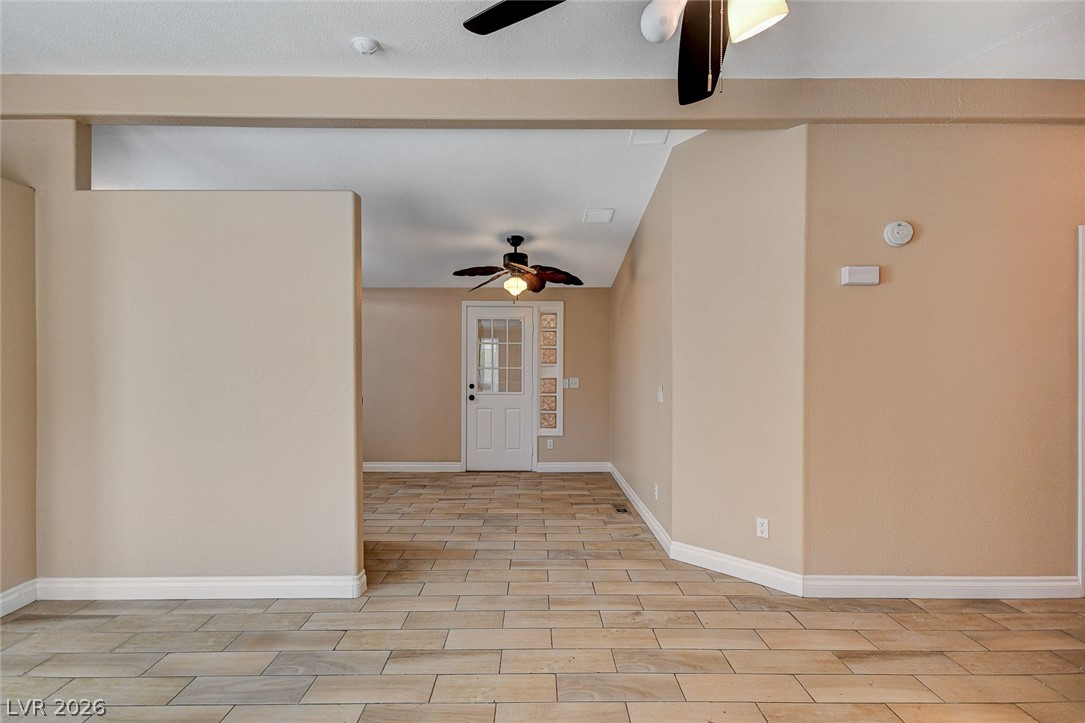 Photo 17 of 60, 3160 S Fallwood Street