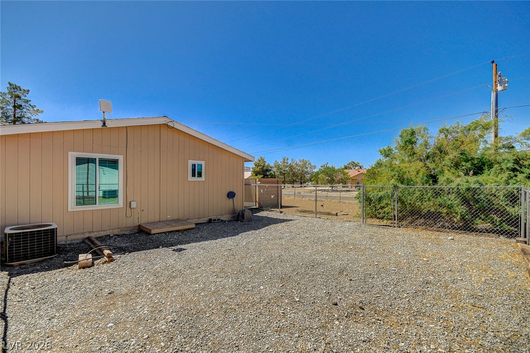 Photo 58 of 60, 3160 S Fallwood Street