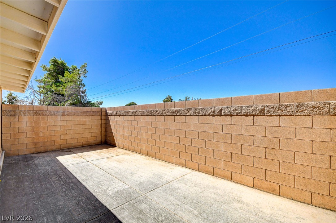 Photo 47 of 60, 3160 S Fallwood Street