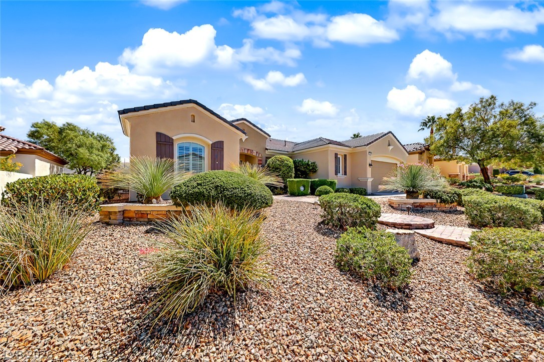 Photo 2 of 2204 Canyonville Drive