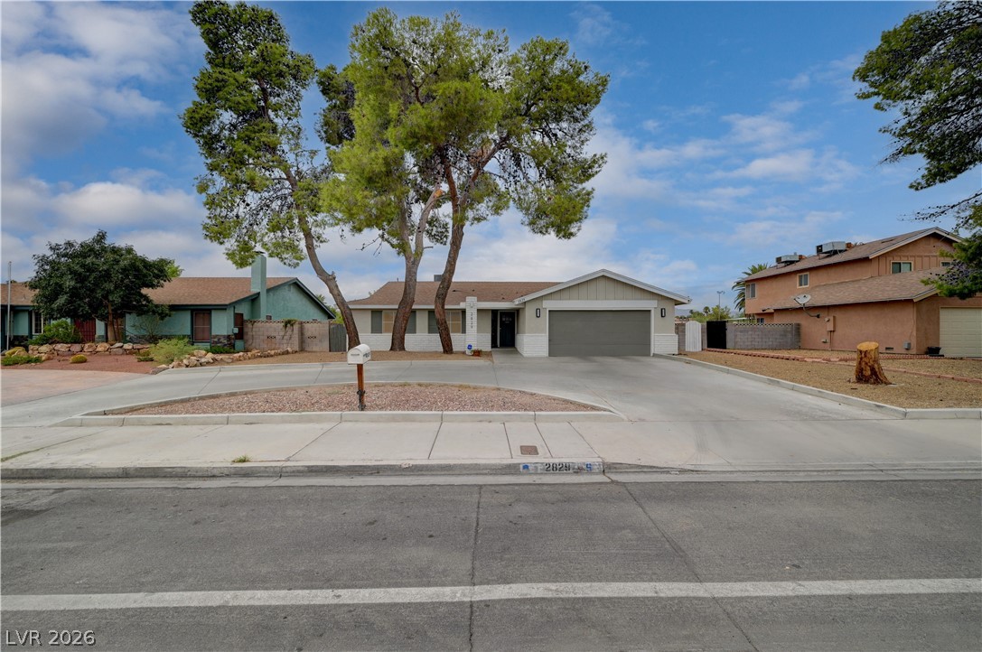 2829 N Michael Way, Las Vegas 89108