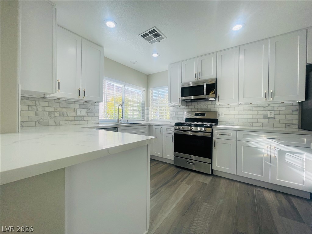 Photo 9 of 29, 9224 Canalino Drive