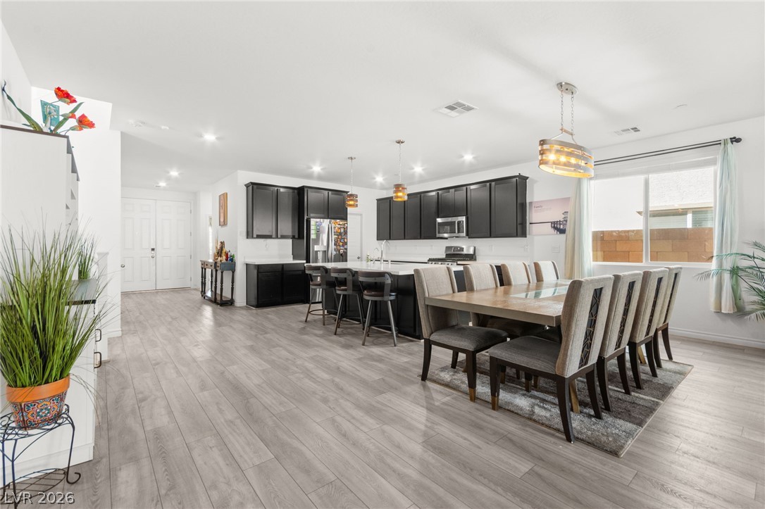 808 Aurelie Ridge Street, Henderson 89011