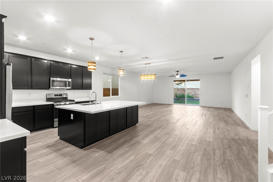 808 Aurelie Ridge Street, Henderson 89011