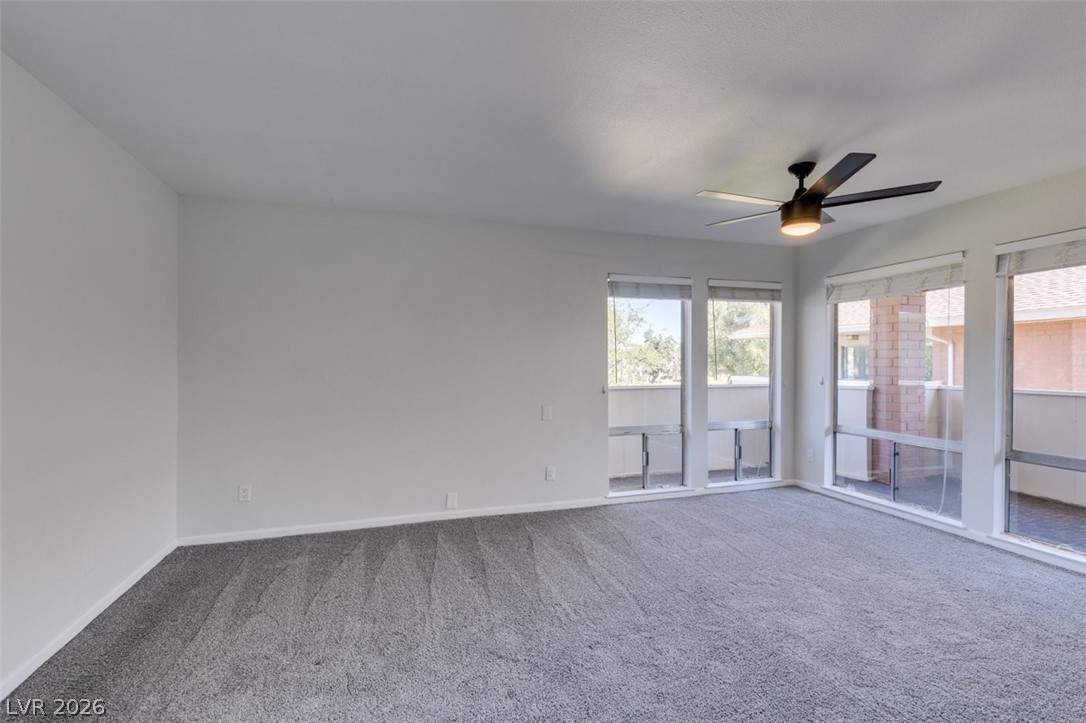 Photo 17 of 41, 714 Oakmont Avenue #1104