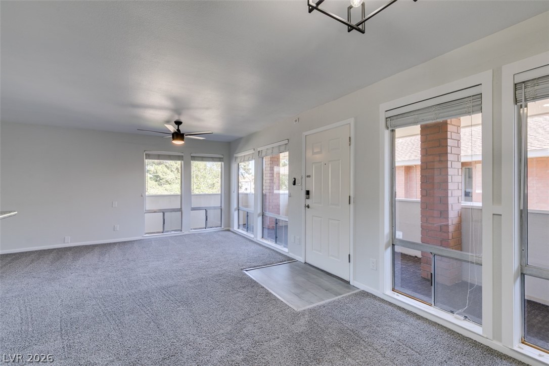 Photo 28 of 41, 714 Oakmont Avenue #1104