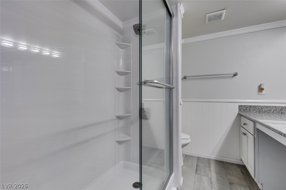 Photo 37 of 41, 714 Oakmont Avenue #1104