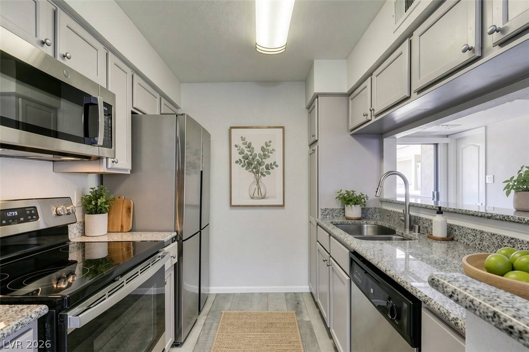714 Oakmont Avenue #1104, Las Vegas 89109