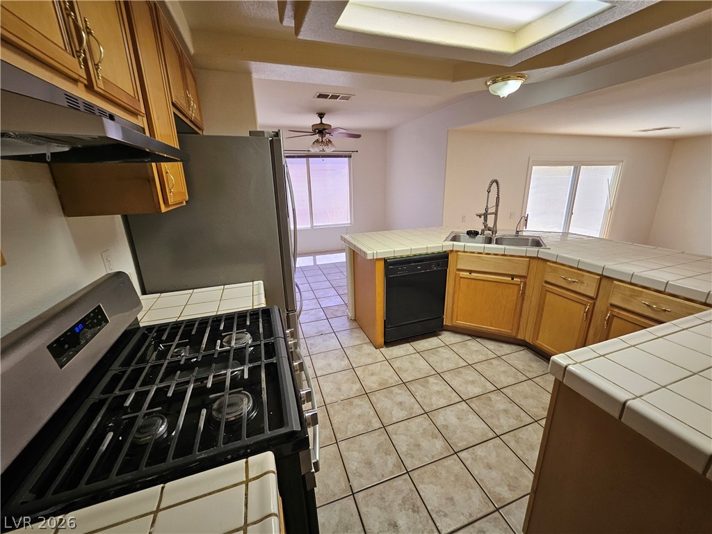 Photo 7 of 27, 9763 Shadymill Ave Avenue