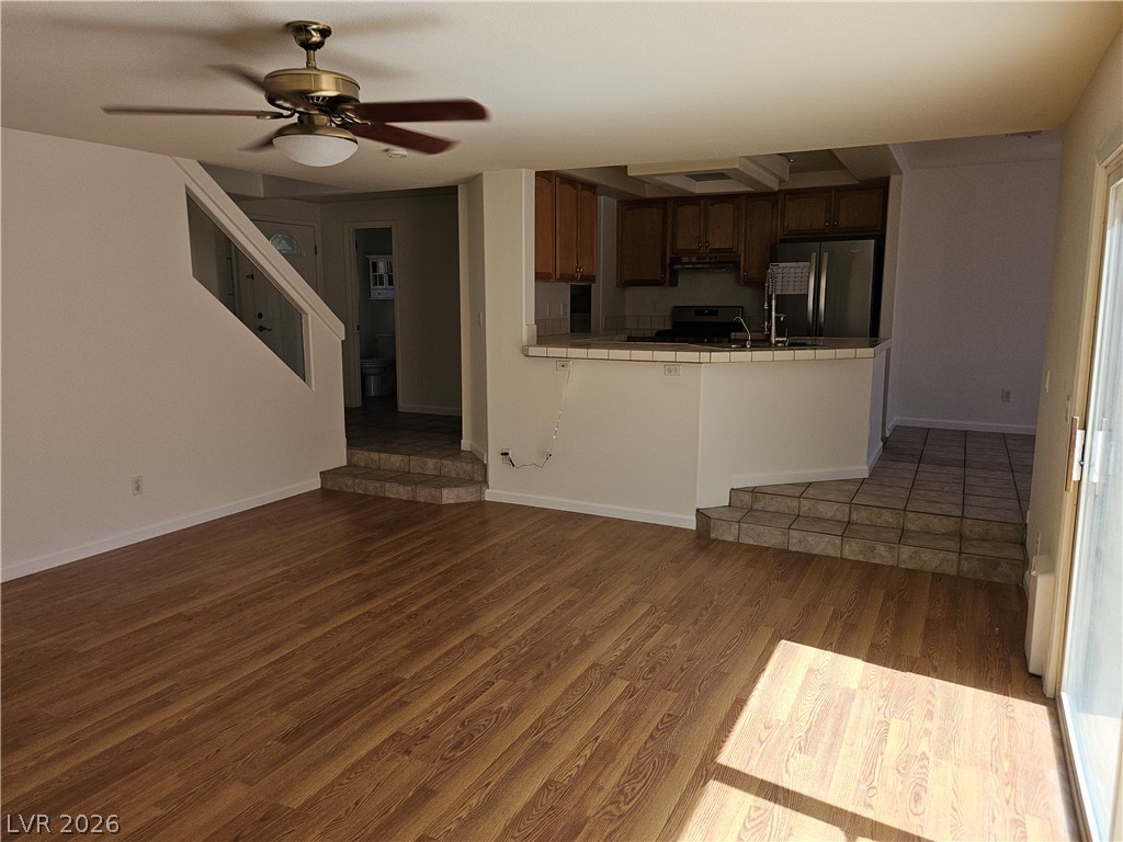 Photo 12 of 27, 9763 Shadymill Ave Avenue