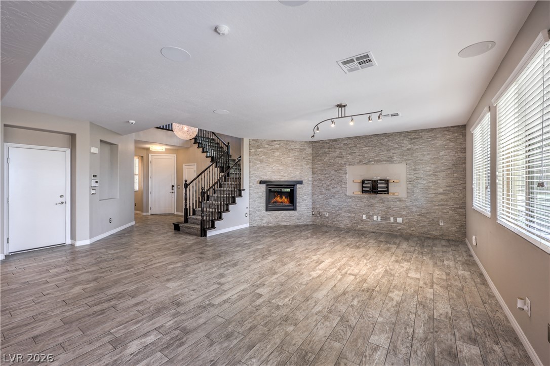 Photo 10 of 95, 12255 CRYSTAL SHORE Avenue