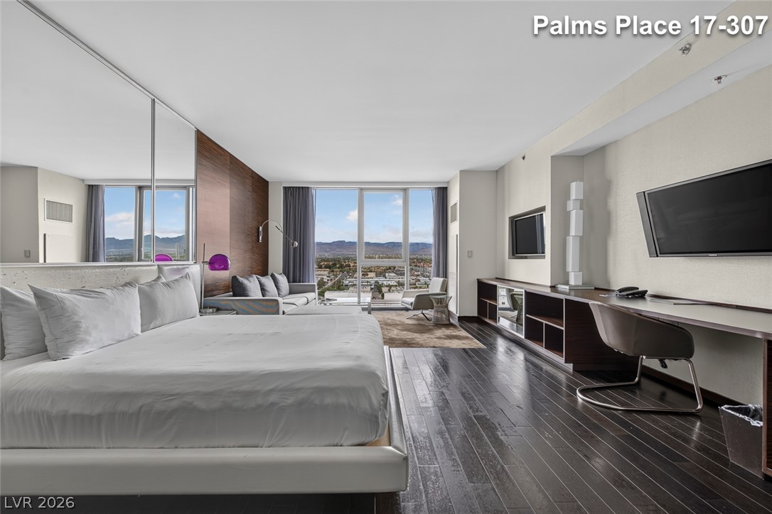 Photo 12 of 47, 4381 W Flamingo Road #1707