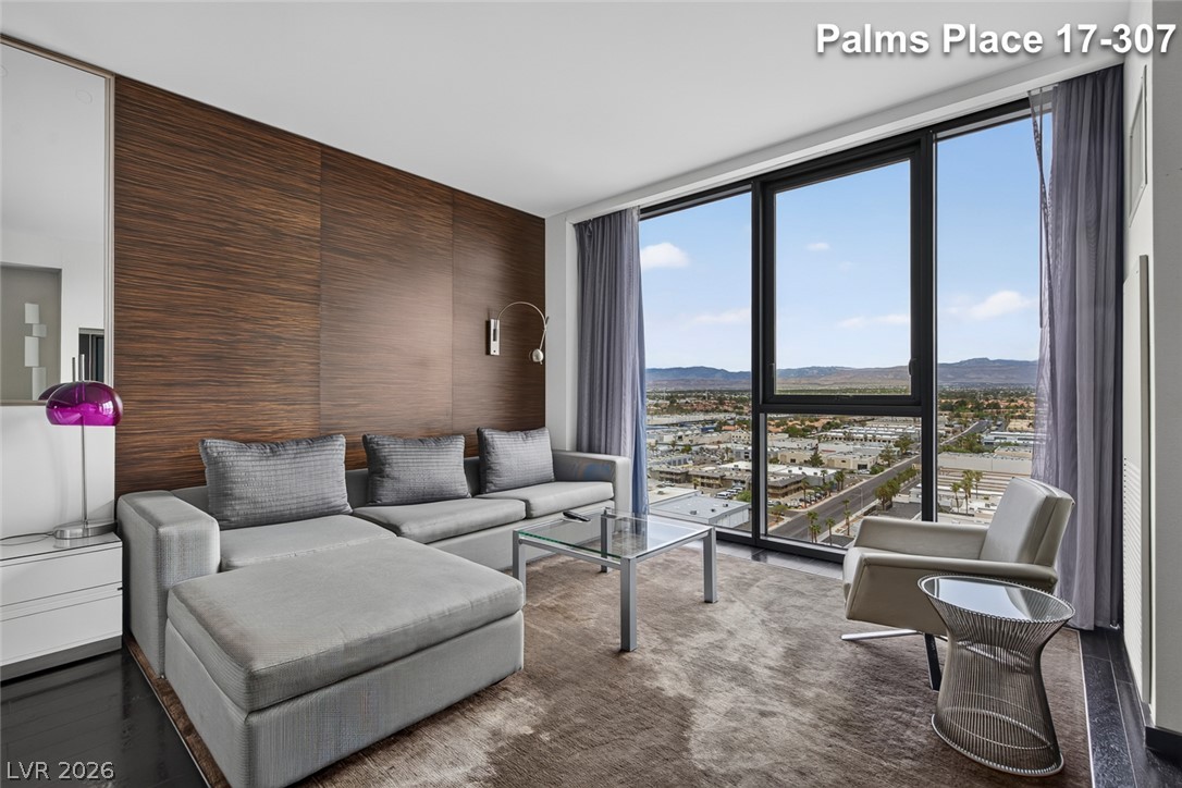 Photo 13 of 47, 4381 W Flamingo Road #1707