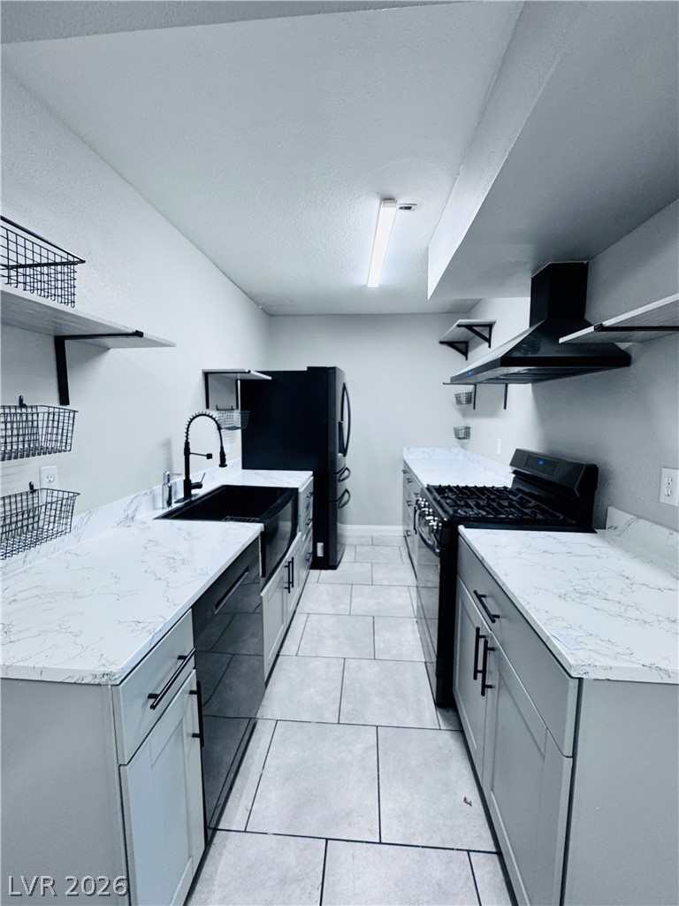 Photo 5 of 3671 Villa Knolls East Drive