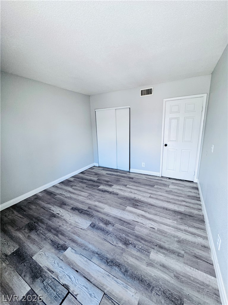 Photo 32 of 42, 3671 Villa Knolls East Drive