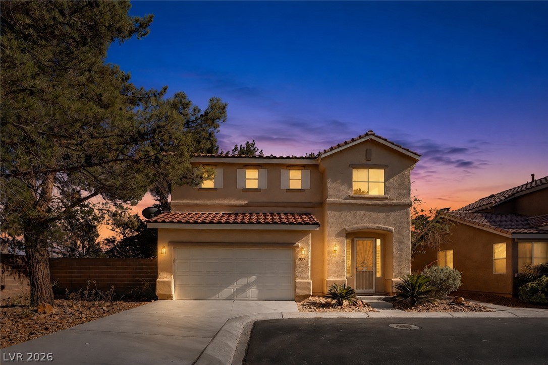 999 Whispering Grove Avenue, Las Vegas
