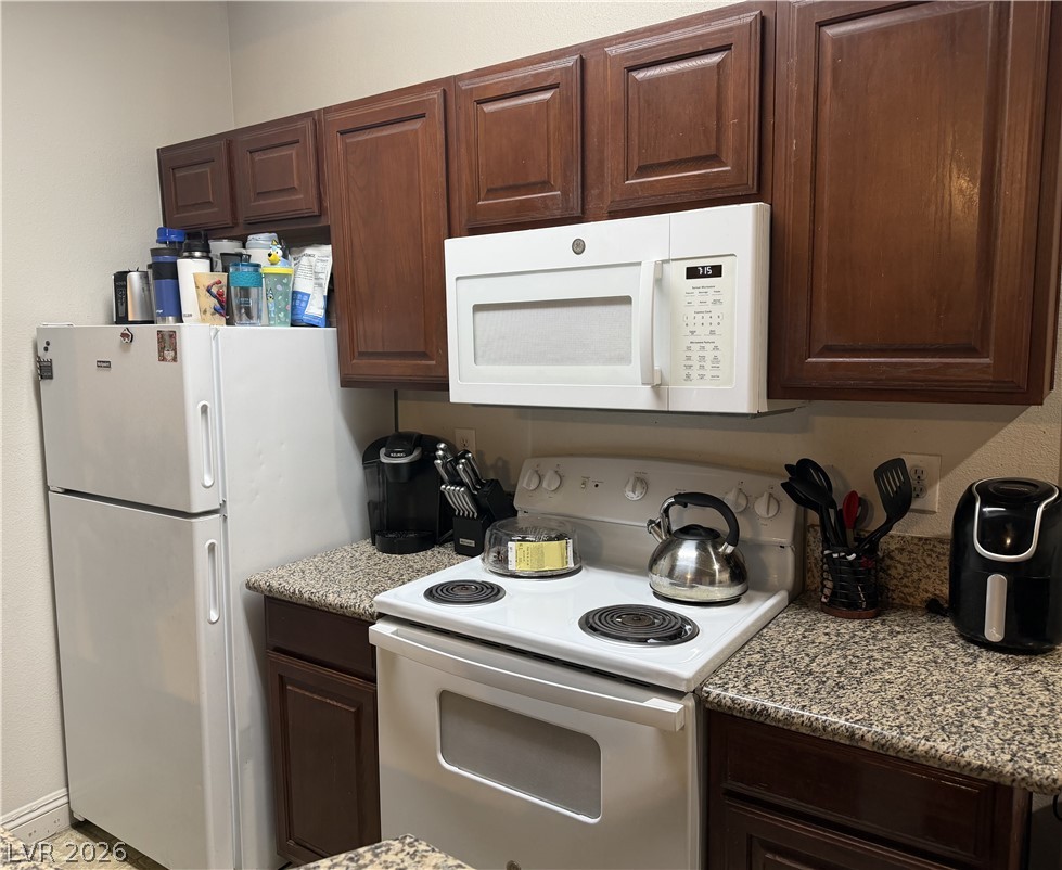 Photo 7 of 15, 5162 S Jones Boulevard #104
