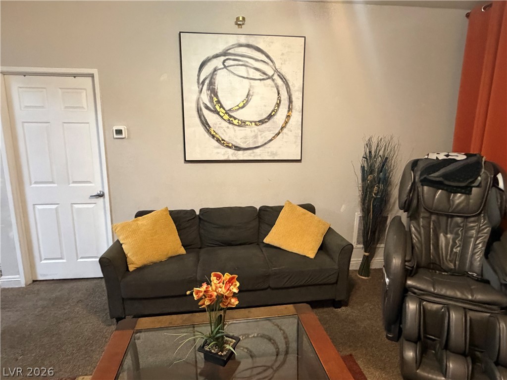 Photo 14 of 15, 5162 S Jones Boulevard #104