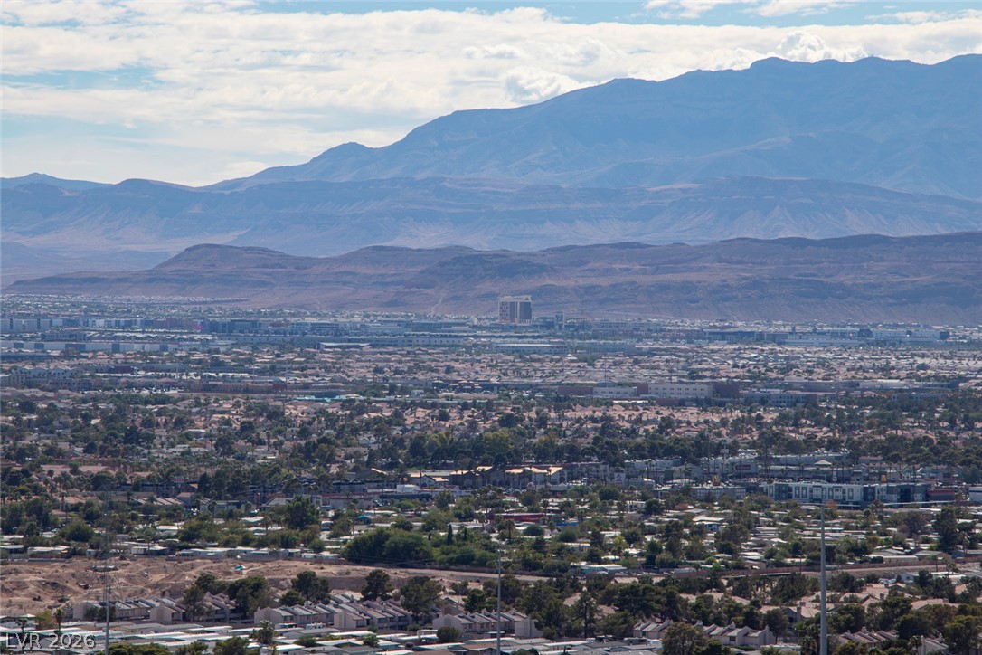 Photo 16 of 21, 4381 W Flamingo Road #2007