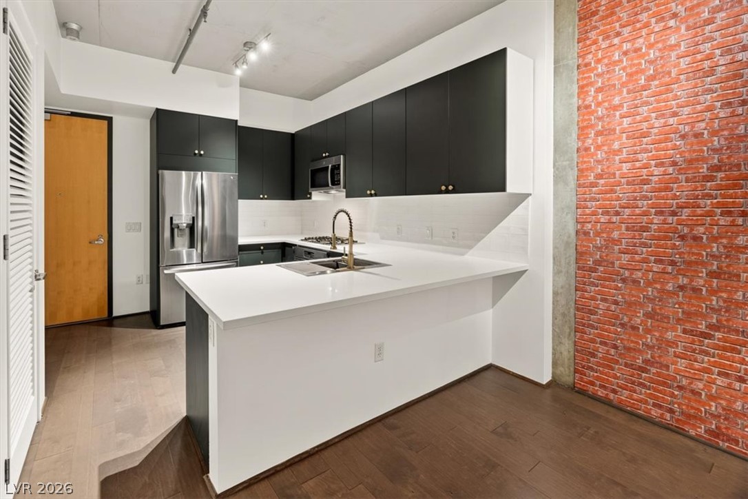 Photo 5 of 353 E Bonneville Avenue #555