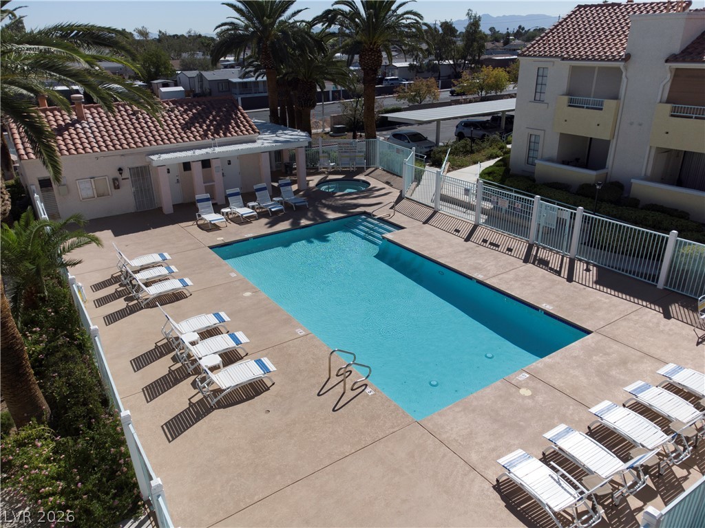 Photo 25 of 30, 4847 S Torrey Pines Drive #102