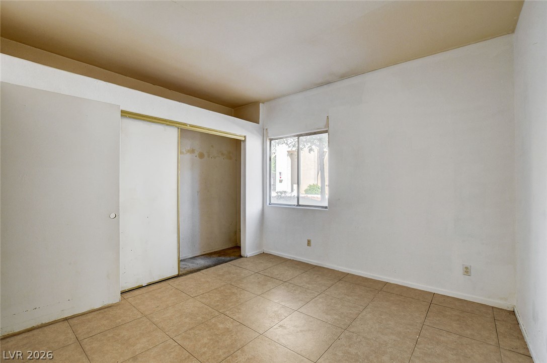 Photo 18 of 32, 2110 Los Feliz Street #1023