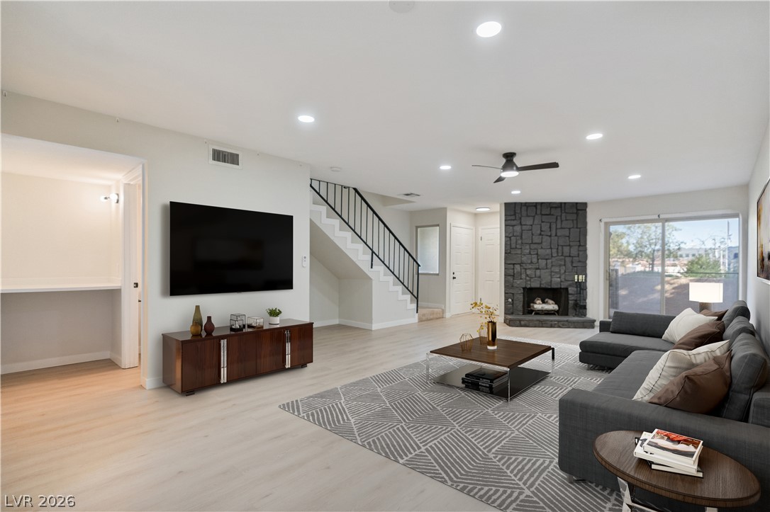 Photo 4 of 3357 Narod Street
