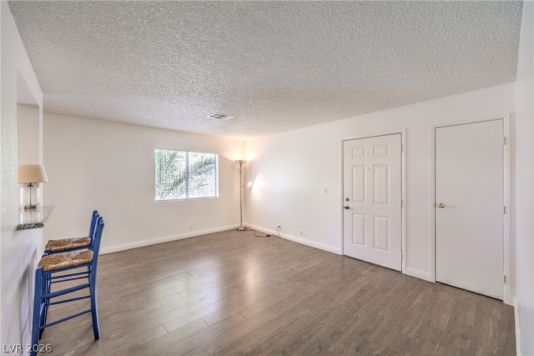 Photo 5 of 5181 Pioneer Avenue #202