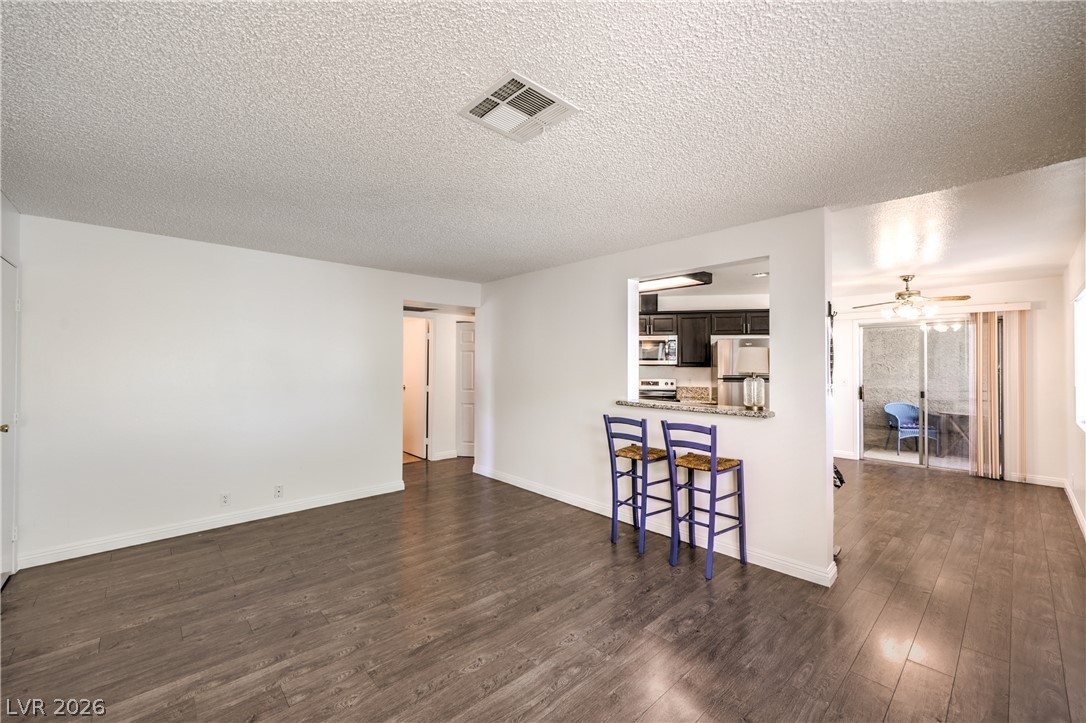 Photo 7 of 29, 5181 Pioneer Avenue #202