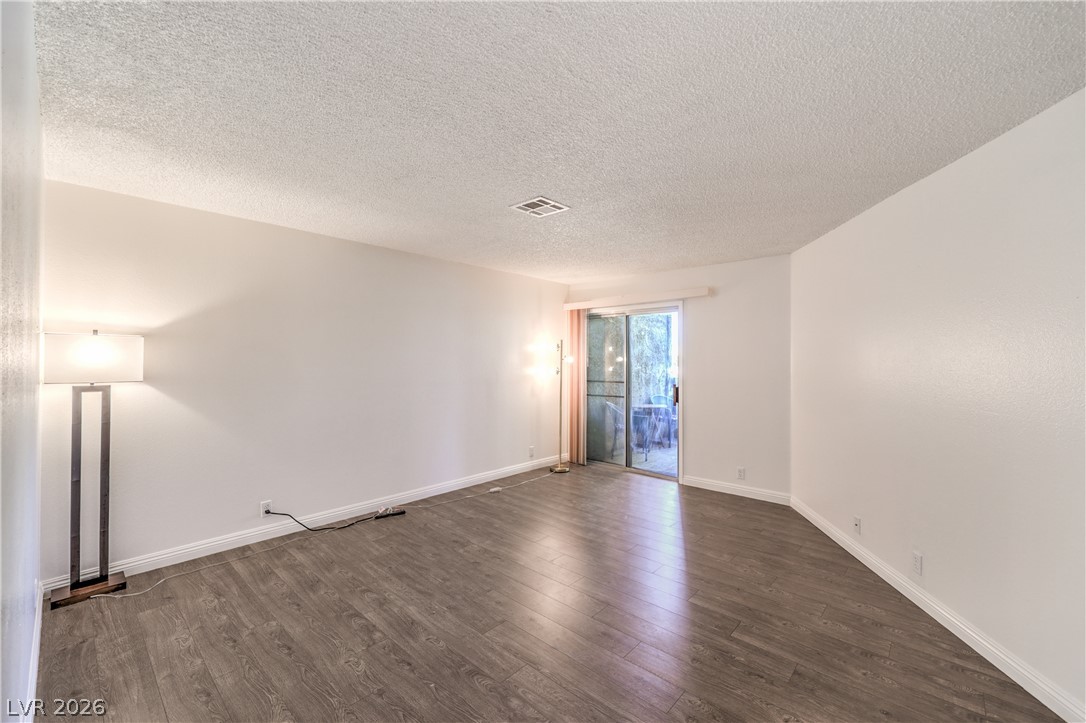 Photo 16 of 29, 5181 Pioneer Avenue #202
