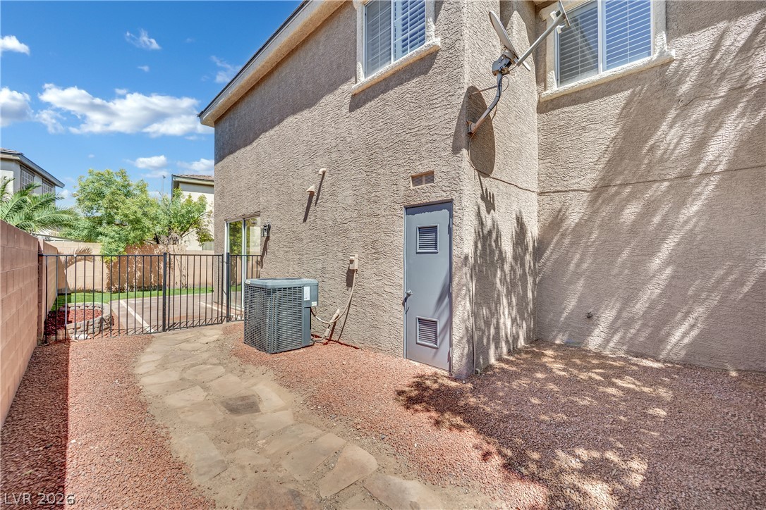 Photo 36 of 40, 1240 Las Brisas Court