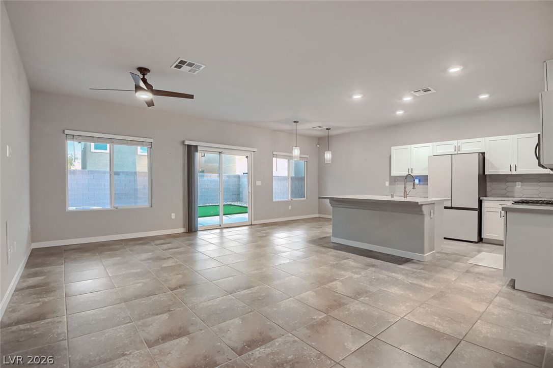 Photo 4 of 3763 Lambent Avenue