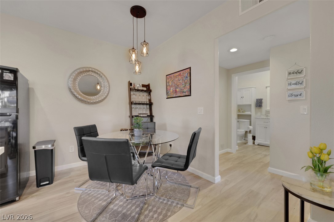 Photo 8 of 21, 5650 E Sahara Avenue #2017
