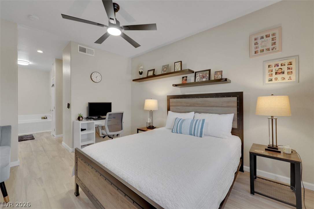 Photo 13 of 21, 5650 E Sahara Avenue #2017