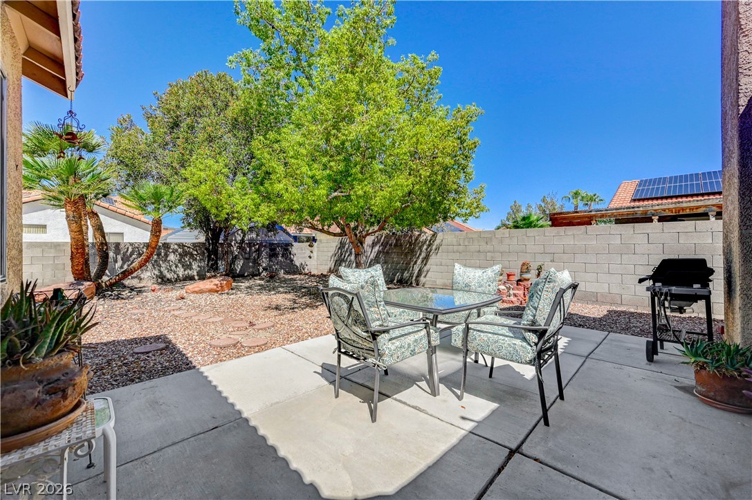 Photo 37 of 40, 4404 Sophia Way